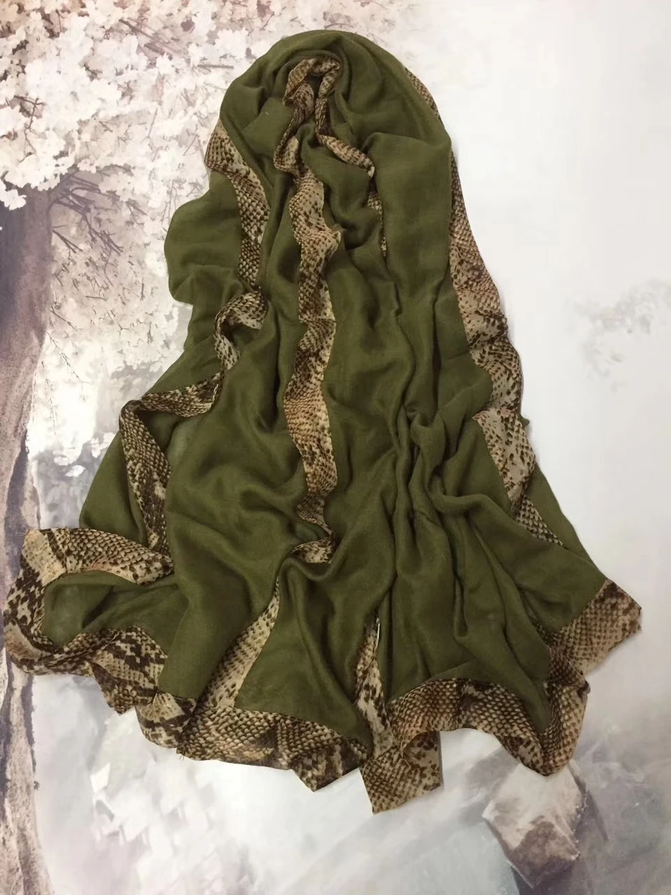 Модный красивый однотонный шарф женский хлопок Украшение Фигурка леопарда шарфы шали обертывание женский хиджаб глушитель 6 цветов