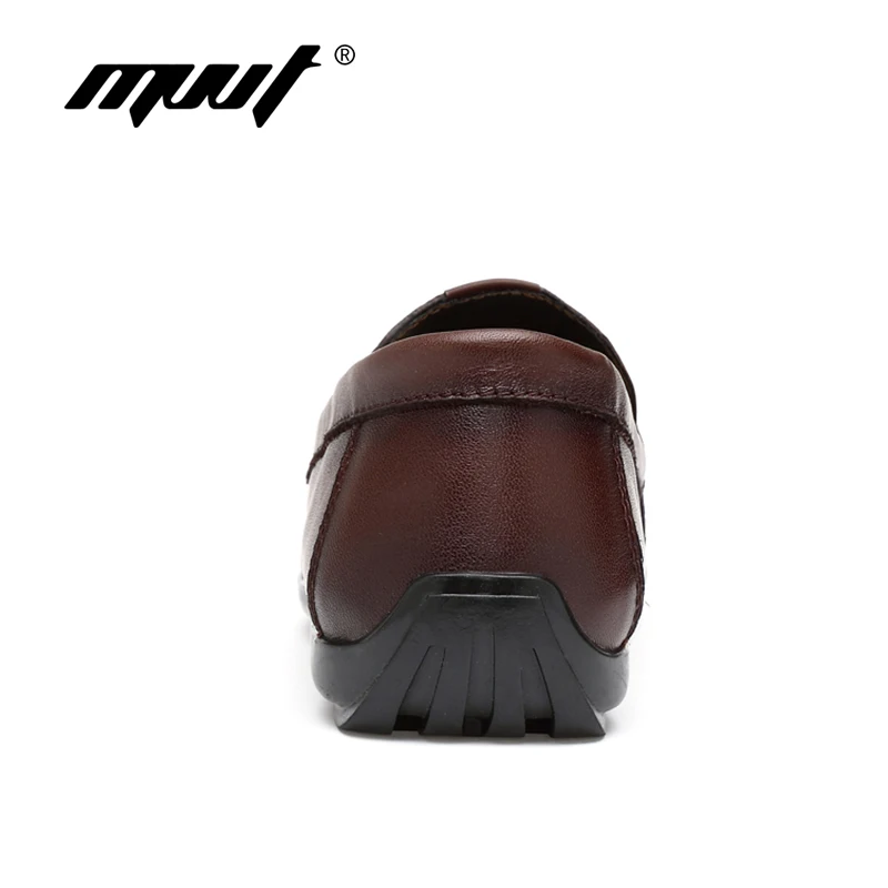 MVVT обувь из натуральной кожи; удобные слипоны мужские лоферы мягкие Повседневная кожаная обувь модная Для мужчин Туфли без каблуков Мокасины, обувь для вождения