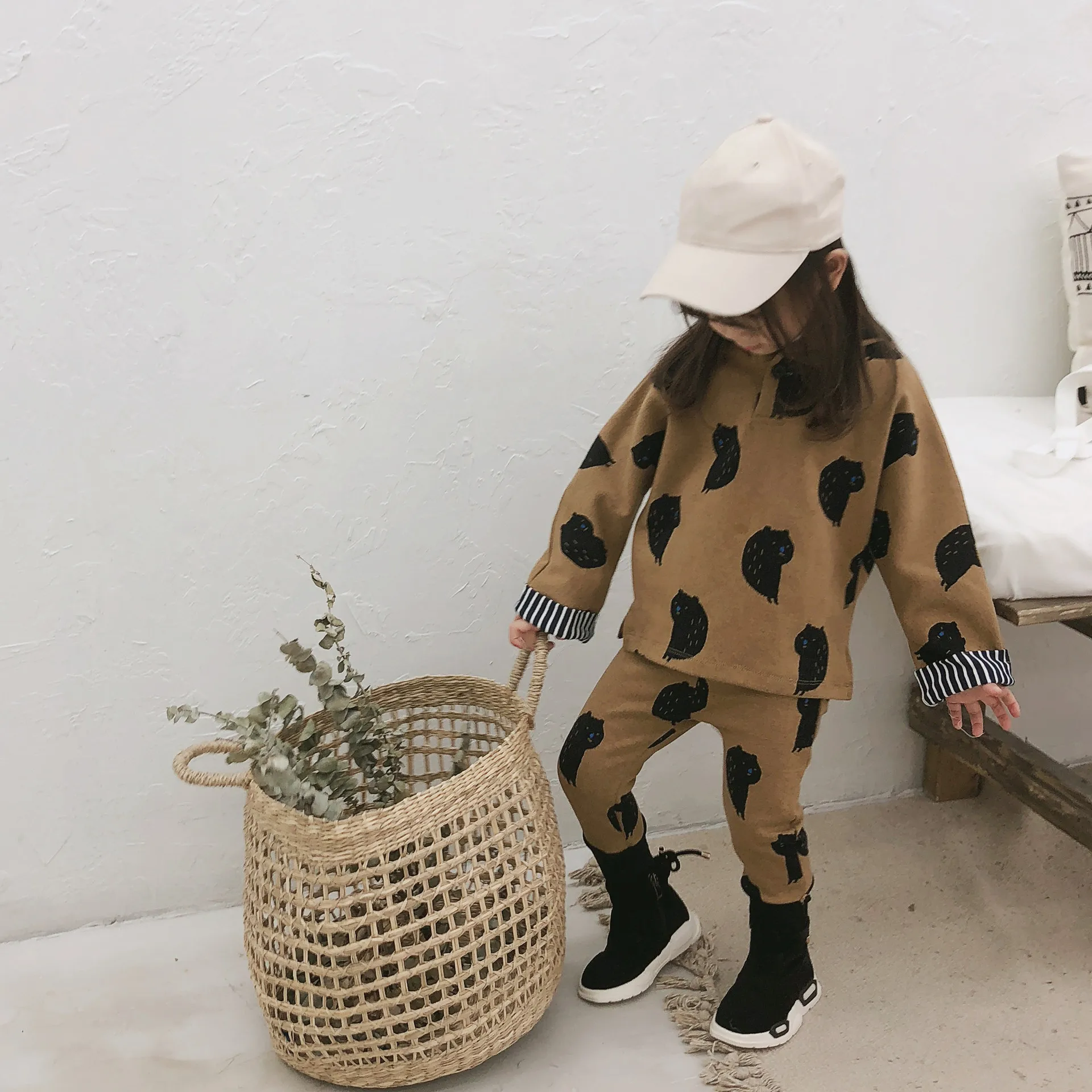 

2019 Sping And Winter New Arrival clothing sets cotton fashion cartoon hooded Suit For cool sweet cute baby Boys And Girls