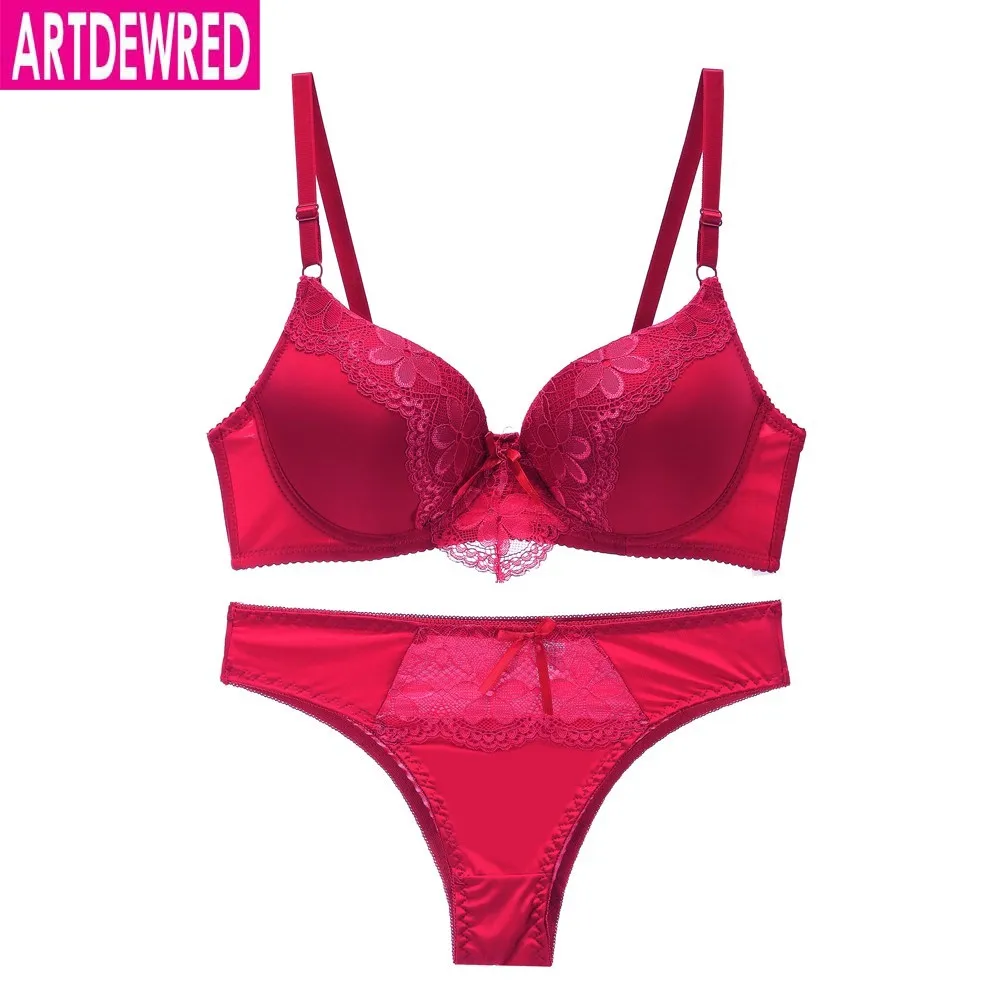 

New 2019 Bra Brief Set Sexy Plus Size Women Bra Set Push Up Lace Underwear Set Intimate Bra Panty Set 36-44 BC Cup