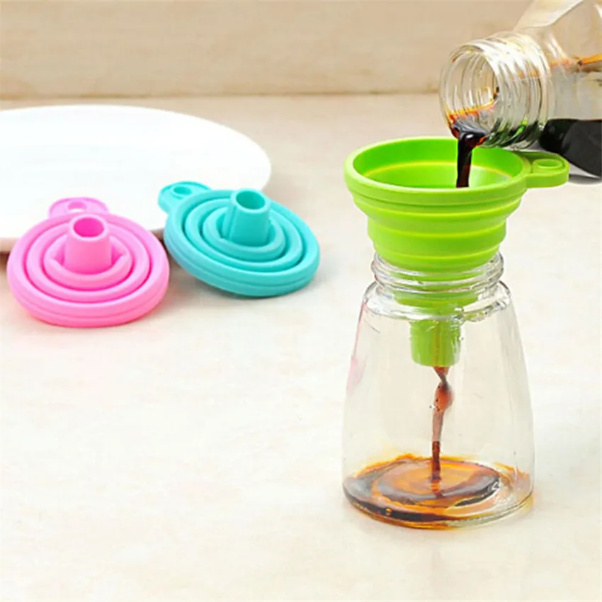 

1pc Silicone Foldable Funnel Mini Silicone Collapsible Style Funnel Folding Portable Funnels Be Hung Kitchen Tool YL882286