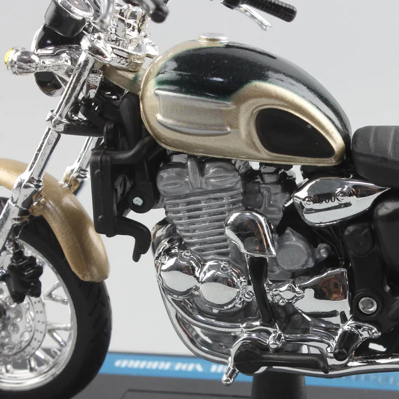 1:18 Масштаб Maisto ДЕТСКАЯ Марка Triumph Thunderbird 900 Классический мотоцикл велосипед автомобиль копия автомобиля литые игрушечные модели для коллекции