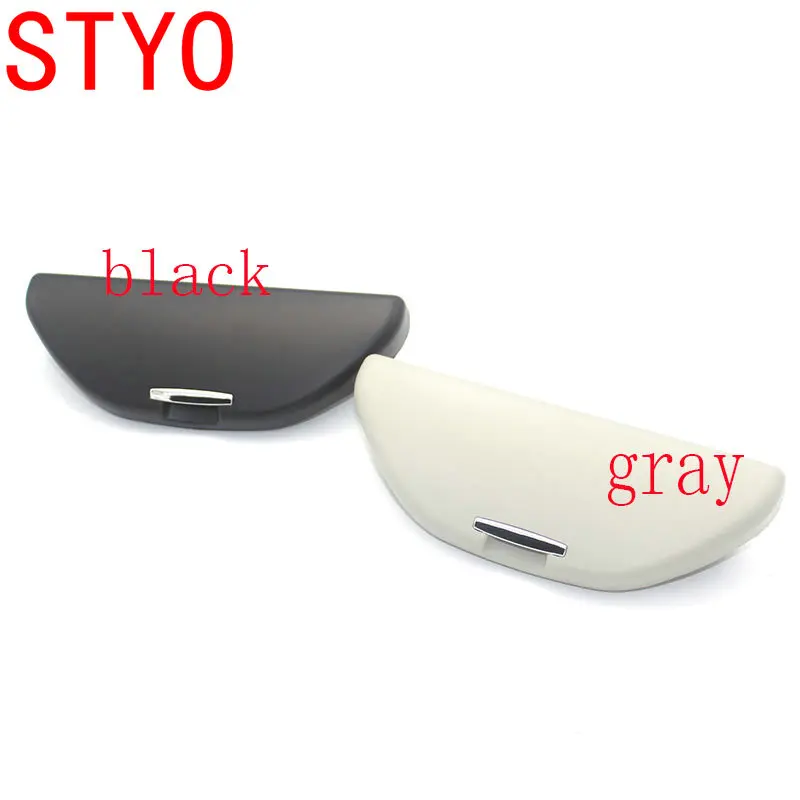 

STYO Car Roof Mount Sunglass Holder Glasses Case for 2011-2013 VW POLO 6R