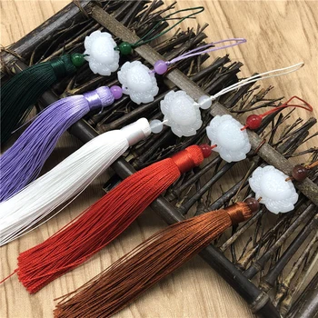 

10 pcs Mini Chinese Knots Pendants White jade lotus tassel small New Year Chinese Characteristics Gift craft tassels hang drop