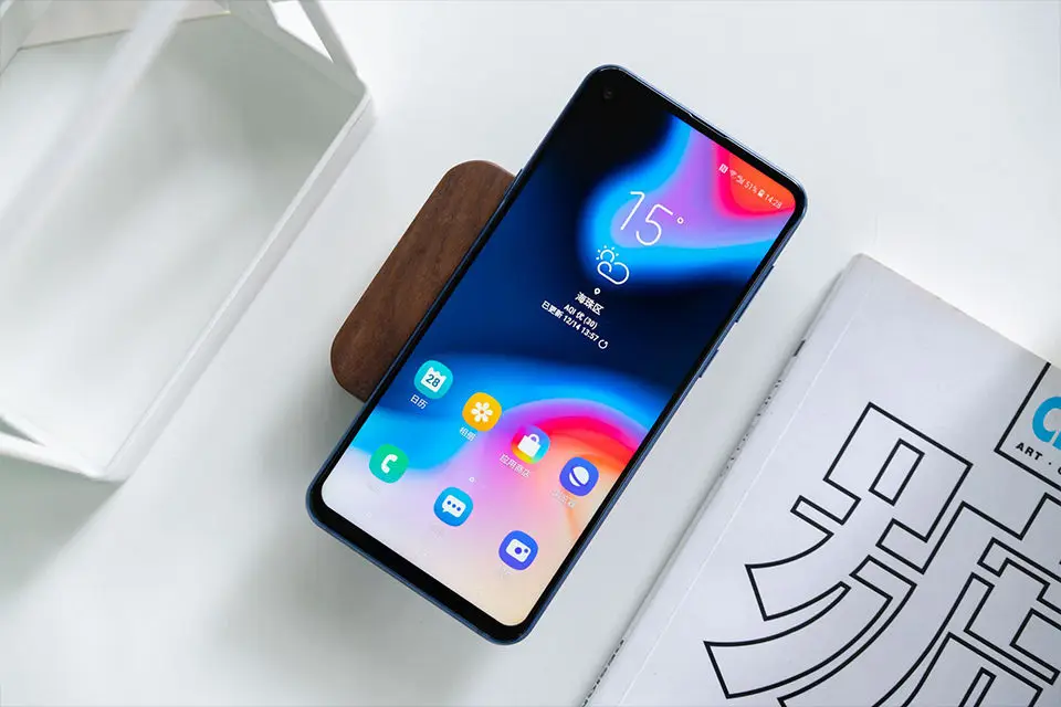 Samsung Galaxy A8s 6,4 ”FHD Смартфон Snapdragon 710 Otca core 6 ГБ 128 ГБ Три задние камеры Face ID NFC Android 4G сотовый телефон