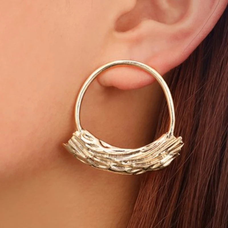 

New Woman Simple Circle Earrings Round Geometric Round Irregular Hollow Earring For Women New Jewelry Gifts Female oorbellen