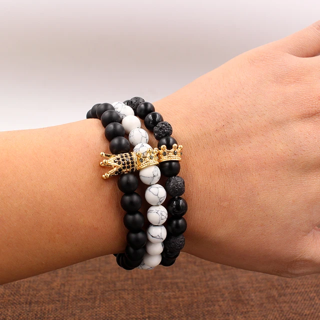 UNCOMMON Men's Beads Bracelet Two Gold Crown Charms Black Onyx Beads