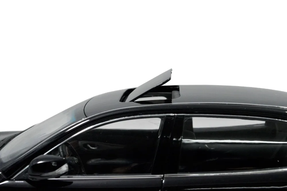 Infiniti-Q70L-2016-BK-10