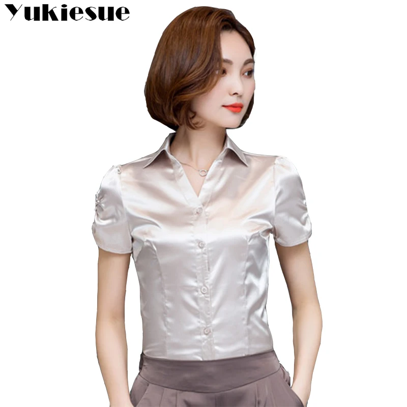 Meilleur 2018 Femmes soie satin blouse à manches courtes chemises dames OL travail de bureau élégant femelle Top haute qualité Blouses Plus La taille XXL