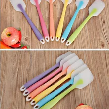 Новинка года выпечки с антипригарным силиконовые Лопаточки торт муки смешивания Скребки масло, хлеб Скребки Инструменты для тортов