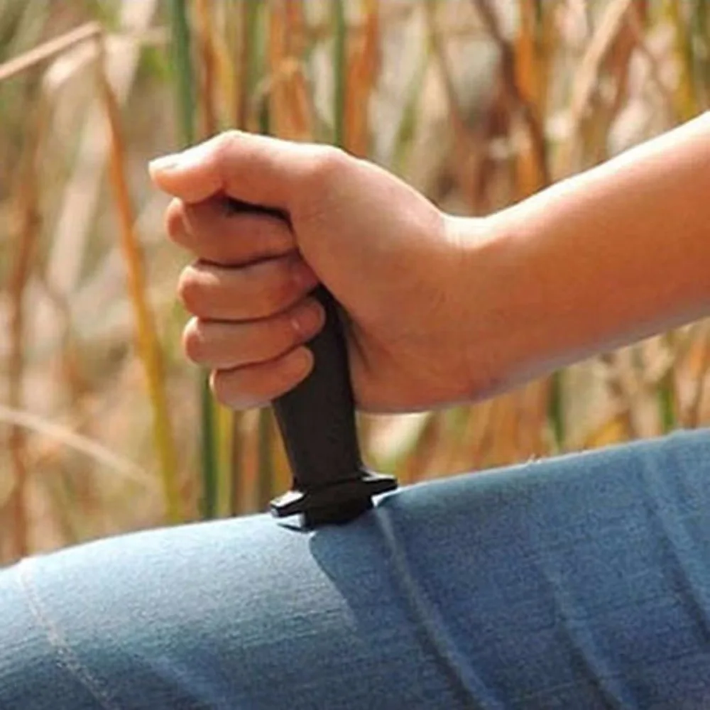 Free shipping New Joke Magic Plastic Retractable Knife Halloween Props Toy Slide Dagger Trick (6)