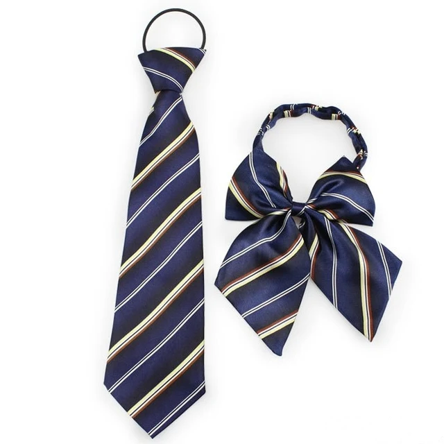 should i wear a tie to graduation