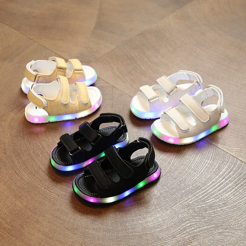 

Girls Boys Sandals LED Glow Children Beach Shoes Summer Child Shoes Cute Girls Shoes Casual Kids Sandals April