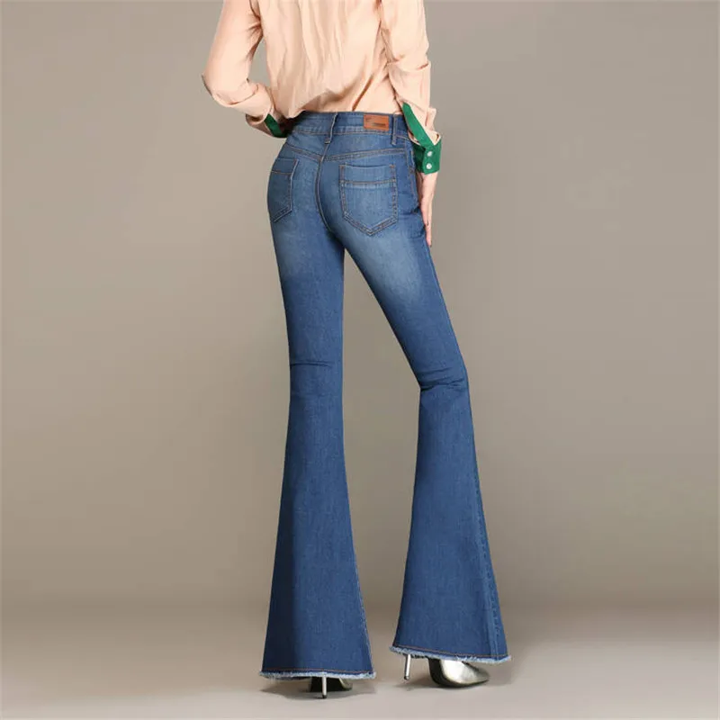 Новые женские джинсы больших размеров женские Стрейчевые тонкие джинсы-клеш Дышащие Модные расклешенные высокоэластичные брюки