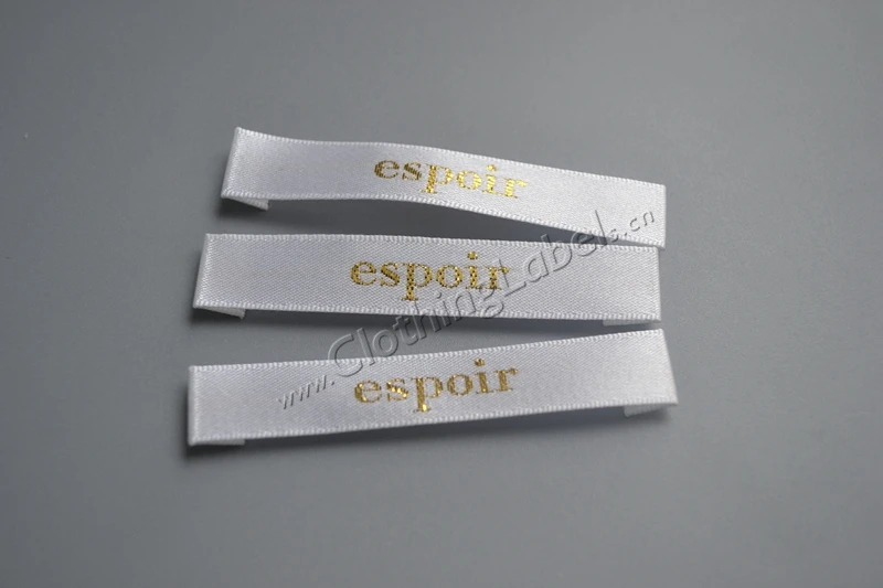 custom fabric woven clothing labels white background gold logo with size label. Price doesn't include label | Дом и сад
