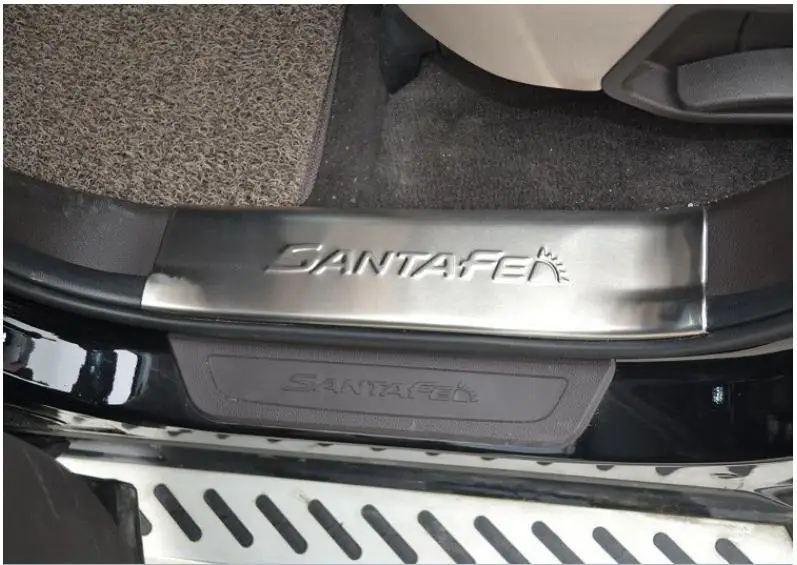 

High quality stainless steel internal Scuff Plate/Door Sill For 2013 2014 2015 2016 2017 2018 Hyundai Santa Fe ix45