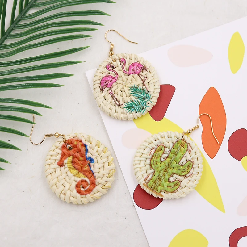 

Cactus/Flamingo Wicker Rattan Earrings for Women Bohemian Disc Straw Drop Earring Handmade Woven Natural Earing Pendientes