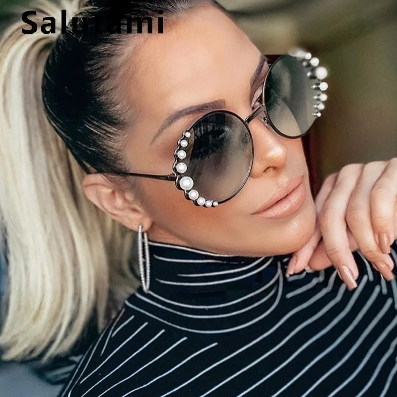 

White Pearl Round Sunglasses Women Luxury Brand Alloy Frame Vintage Elegant Sun Glasses Ladies Vintage Uv400 Goggle Shades