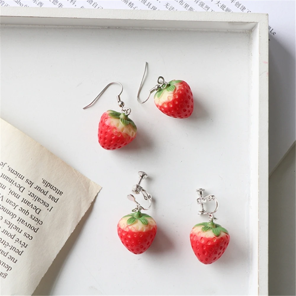 

Handmade Creative Simulation Strawberry Drop Earrings Funny Fruit Earrings 2019 Dangle Earrings Unique Jewelry Her Gift