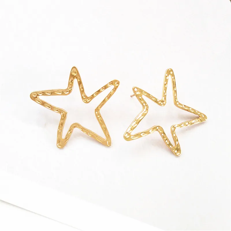 

Girls Multiple Choice Earrings Retro Metal Alloy Fashion Delicate earrings Female Character Good Quality Pendant Earrings