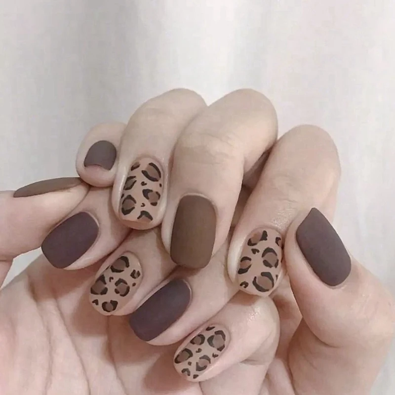 

Fashion 24pcs/Set European Matte False Nails Pre-Design Full Finished Leopard Full Nail Tips Artificial Fake Nails