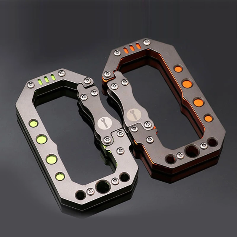 Survival Camping Hiking Outdoor multi-functional key chain backpack buckle hook carabiner lock buckle quick buckle Survival Camping Hiking Outdoor multi-functional key chain backpack buckle hook carabiner lock buckle quick buckle