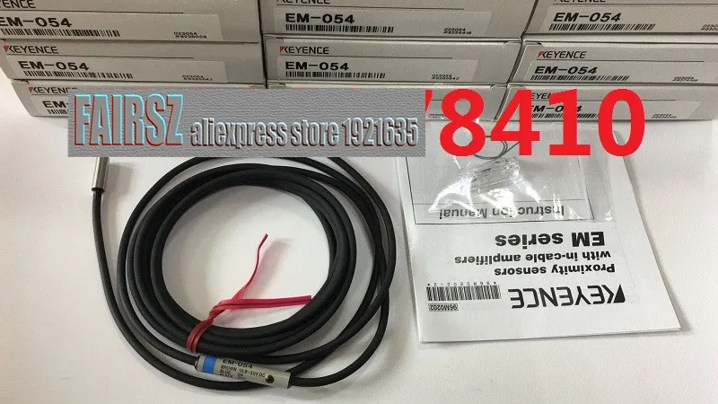 Original EM 054 KEYENCE EM054 proximity switch -in