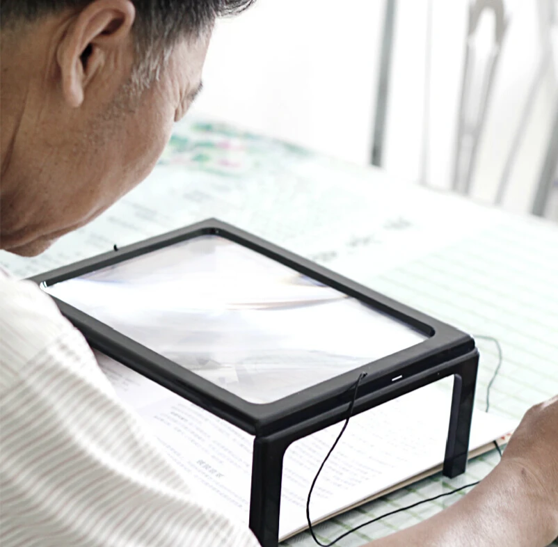 

Desk Type LED Lighted Magnifying Glass Big Lens Illuminated 3X Magnifier Rectangular Reading Loupe Especially for Old People
