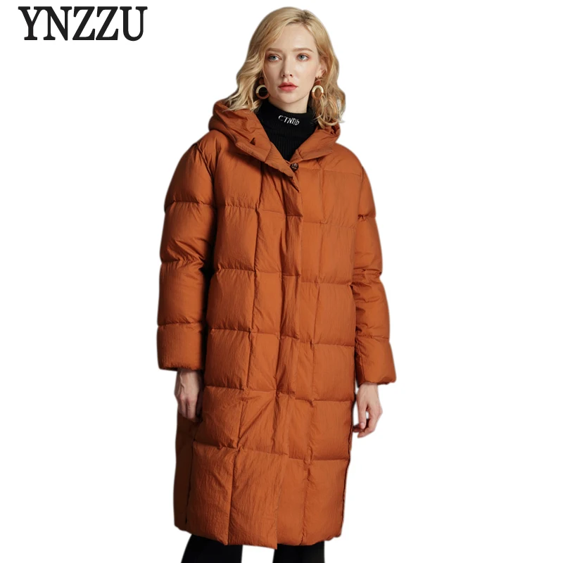 YNZZU Elegant 2018 Winter Jackets Women Fluffy Duck Down Coat Women Vintage Long Warm Hooded Loose Snow Outwear Plus Size O761