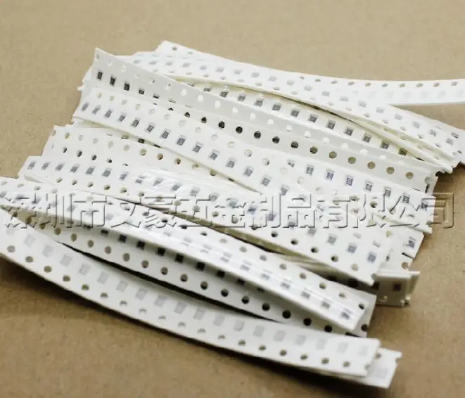 1 пакетов/лот 2400pcs 0805 SMD упаковка конденсатора 1P 10 мкФ Общая емкость 50 видов