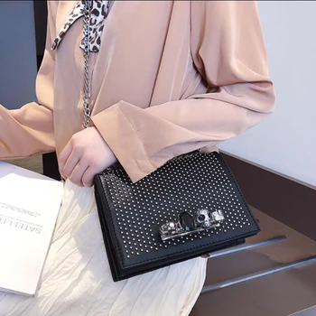 

PU Women Messenger Bag Plaid Ladies Crossbody Bag Chain Trendy Red Color Small Flap Free Shopping Handbag qq083