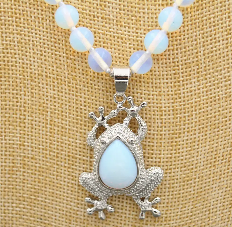 

Frog 8MM Beautiful Natural White Opal Round Beads Gems Pendant Necklace 18 " WW