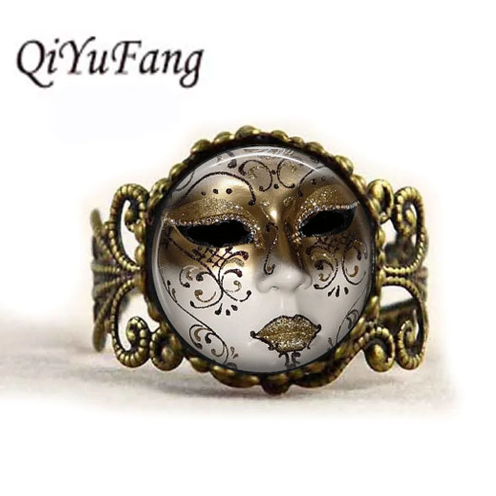 

QiYuFang Venetian Mask Cabochon Men Choker ring Women Jewelry Vintage Bronze Chain Statement Mardi Gras Mask Rings Antique