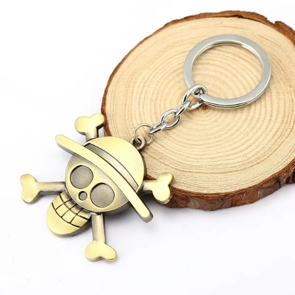

HSIC Anime Series One Piece Luffy Straw Hat Pirates Skull Keychains Metal Keyring Key Holder For Fans Cosplay Accessories H11503