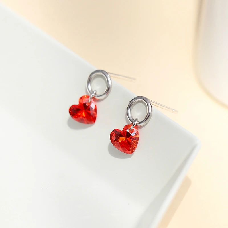 

Silver Hollow Heart Shape Stud Earrings 925 Red Zircon Heart Pendant Romantic Earrings For Women Wedding Jewelry Christmas Gift