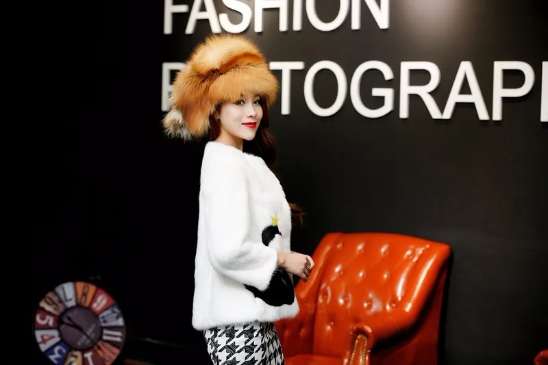 Осенне-зимняя обувь женская шляпа Головной убор кожаная меховая шапка русская девушка Hat 2017 новая мода меховая шапка меха лисы