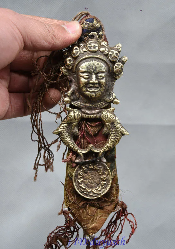 

Crafts statue Tibet Bronze Silk Sutra Streamer Auspicious Fish Tara Head Statue Amulet Pendant