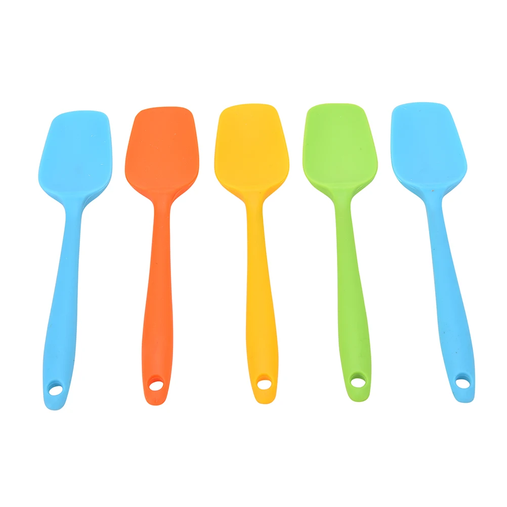 

1pcs Gadget Silicone Baking & Pastry Tools Random Color Practical Cake Butter Cream Spatula Oil Bread Scraper Brush Kitchen Tool