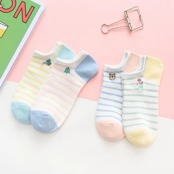 

Caramelle 4Pairs/Lot Latest New Women's Socks Short Female Hosiery Low Cut Ankle Socks Ladies Colorful Short Chaussette Femme