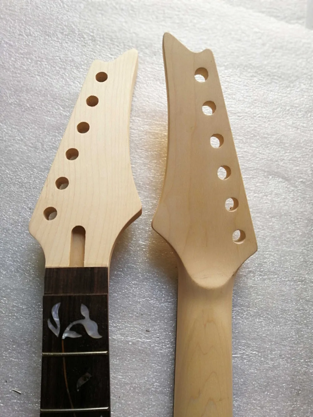 

Unfinished Electric Guitar Neck 24 Fret Maple Parts Replacement for Ibanez style