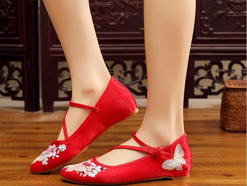 Элегантная женская обувь в китайском этническом стиле, с вышивкой, износостойкая и нескользящая, из коровьей кожи, на низком каблуке, легкая, красивая женская обувь