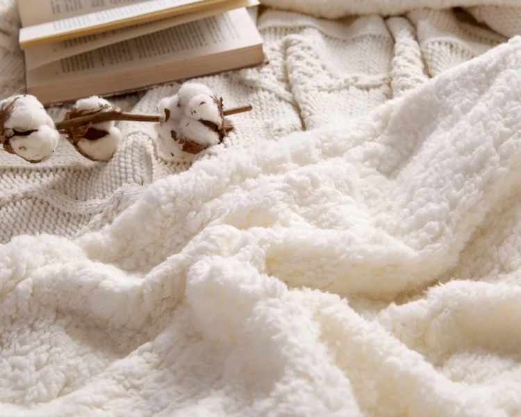 Однотонное утепленное трикотажное одеяло из овечьей шерсти с двойной плюшевой нитью для кровати, дивана, путешествий, дома, 120*180 см/150*200 см
