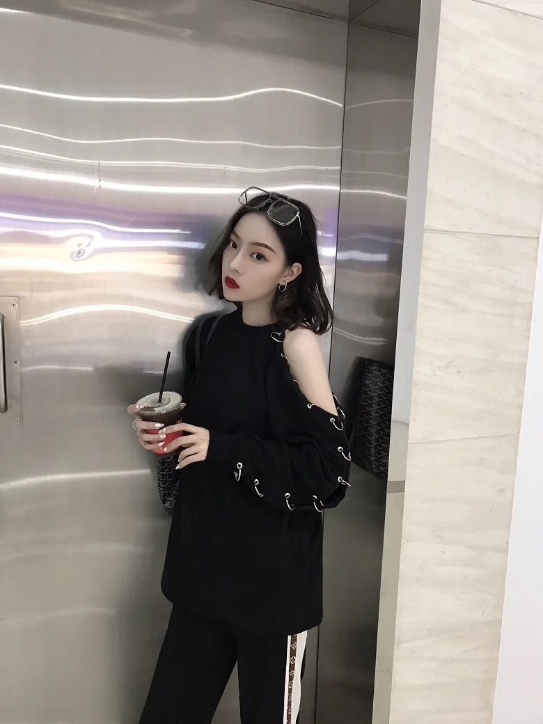 韓国の原宿の女性長袖tシャツ 2020 春bfシックなスタイルブラック 