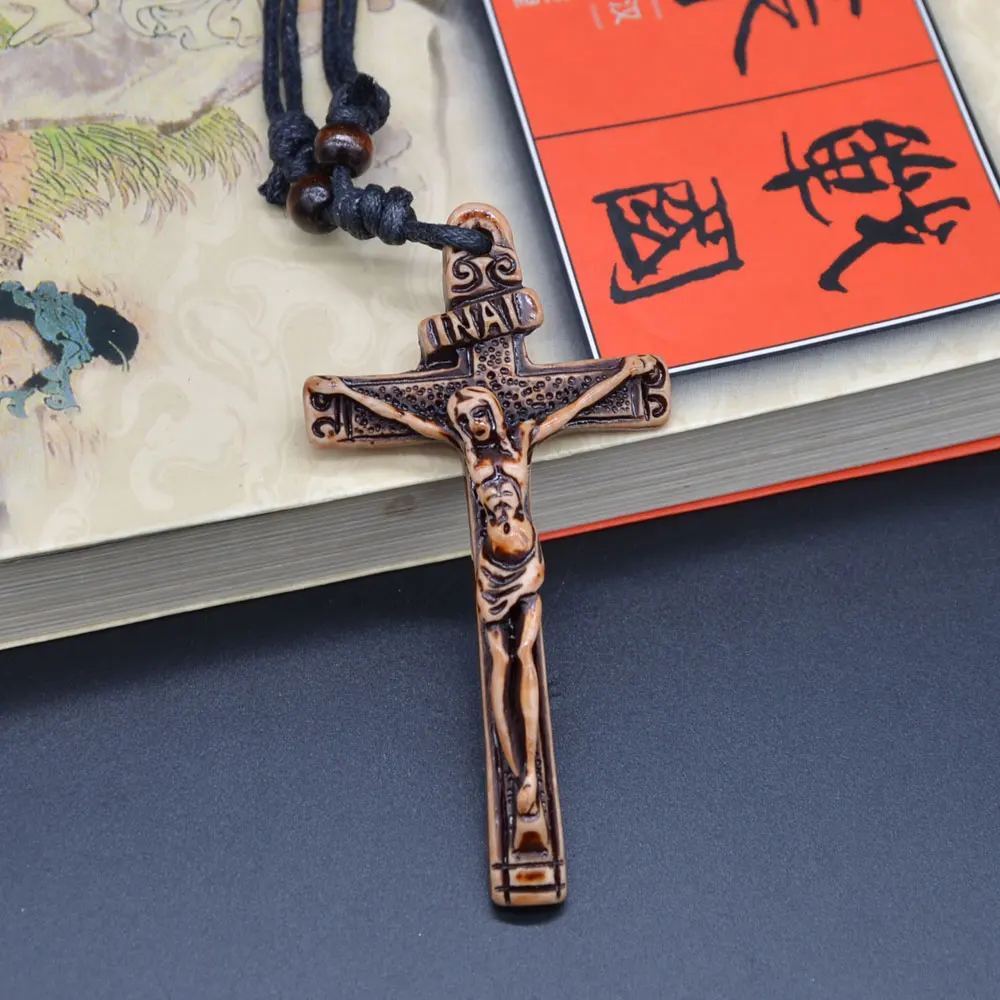 

UMGODLY Retro Punk Prayer Cross Totem Pendant Tribal Hawaiian Surfer Wood Beads Choker Necklace Talisman Jewelry Imitation Bone