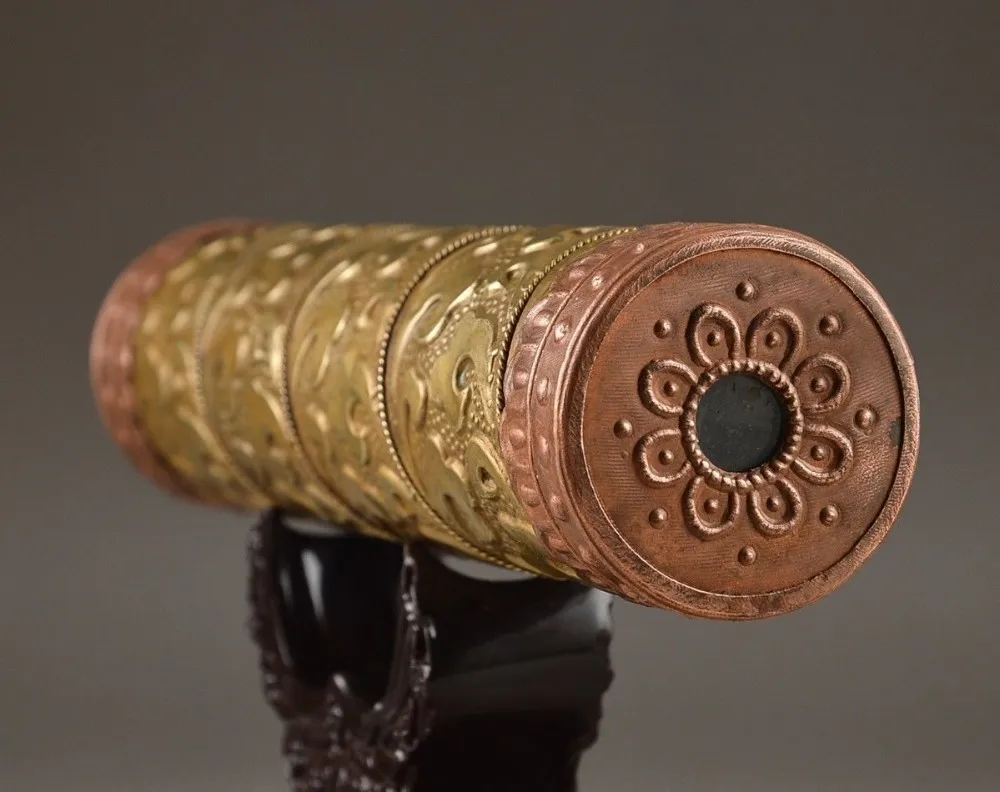 Изысканный китайский древний латунный резной калейдоскоп