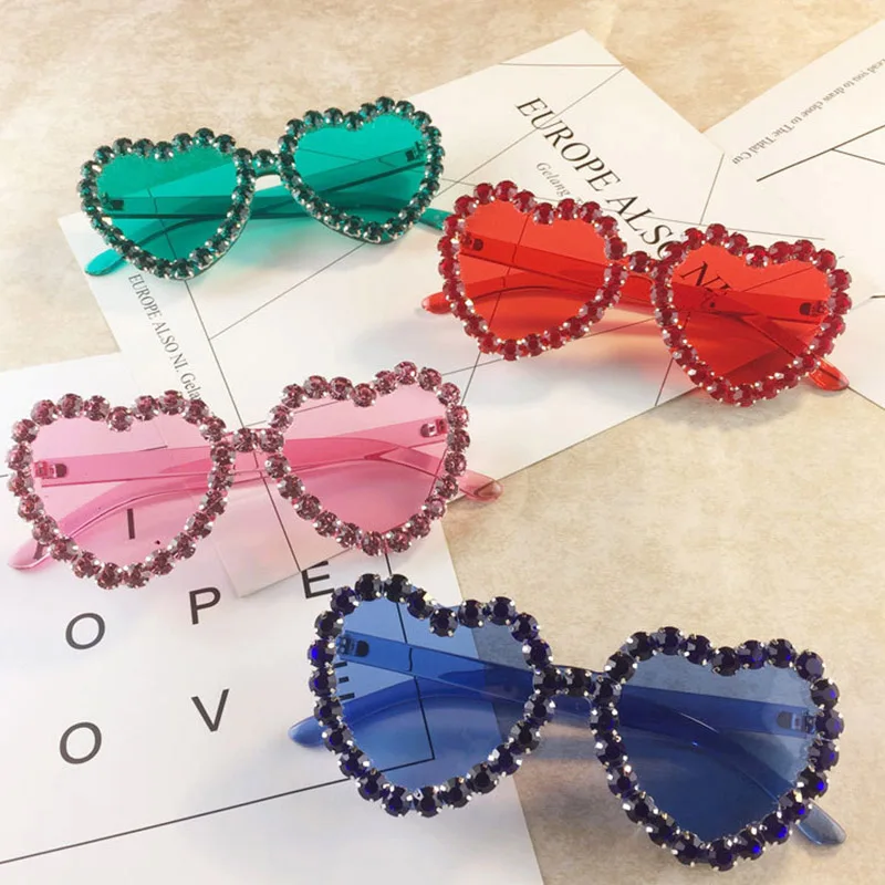 

Rimless Heart Sunglasses Vintage Retro Rhinestone Glasses Women One Piece Fashion Love Glasses