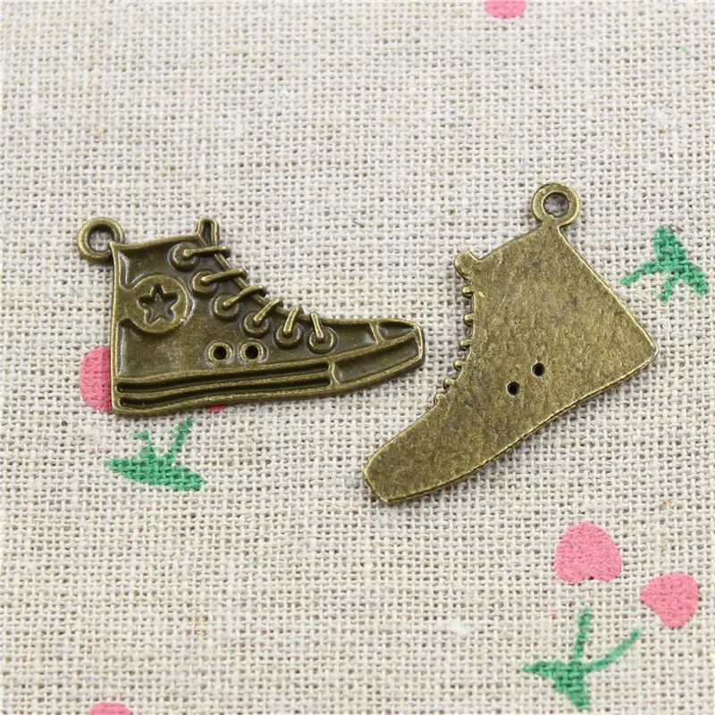 10pcs shoes Charms Zinc Alloy Metal Pendants For Keychain Necklace 30mm