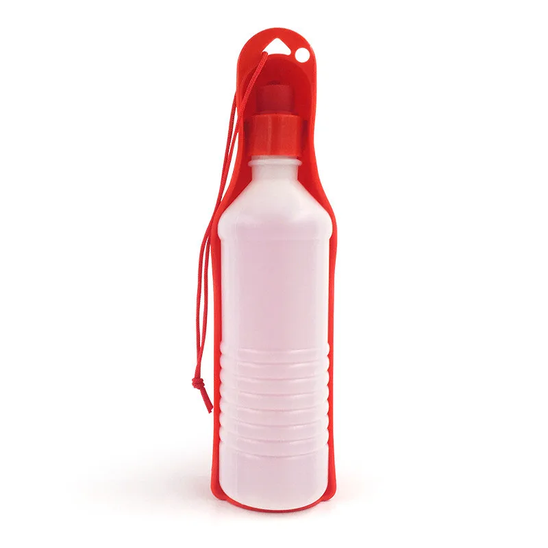 250 мл ПЭТ бутылка для воды для собак пластиковая портативная бутылка для воды Домашние животные на открытом воздухе питье для путешествий миска для подачи воды Бутылка-поилка для собак - Цвет: Красный