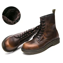 Мужские ботинки в байкерском стиле; винтажные армейские ботинки; Новинка года; зимние ботинки из яловичного спилка с мехом; водонепроницаемые военные ботинки с пряжкой; Мужская обувь; 46 47