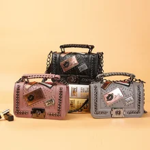 Women Chains Messenger Bags 2017 New Vintage Bag Ladies Famous Brand Crossbody Bag For Women Rivet Small Handbags Shoulder Bags
